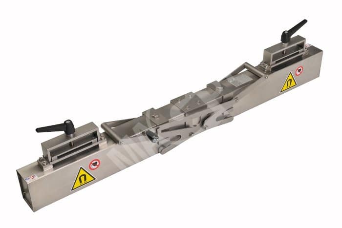 Магнитна метла за кари високоповдигачи ММ 1200 DM - UP Магнитна метла за кари високоповдигачи ММ 1200 DM - UP